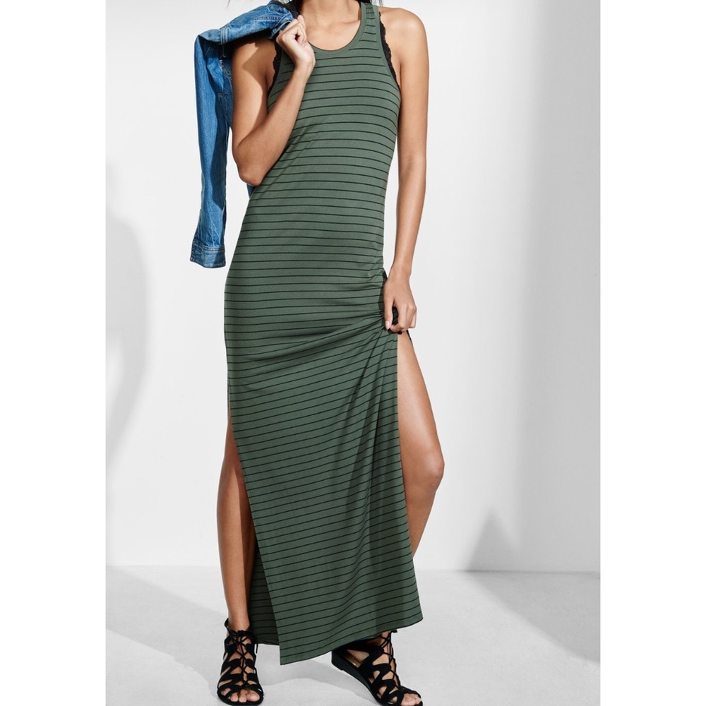 EXPRESS | Striped Keyhole Maxi